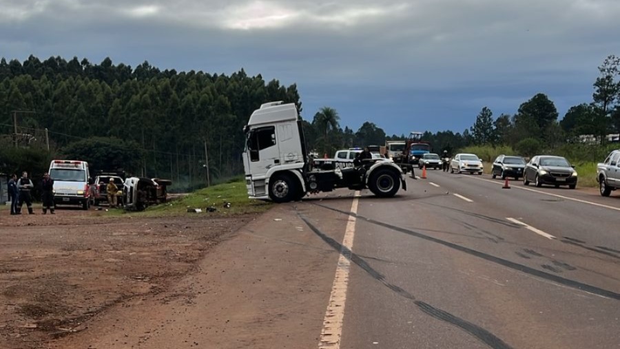 Conductor murió al chocar contra un camión en Dos de Mayo