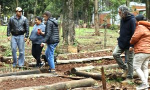 Barrio Sol de Misiones: mujeres levantan huerta con apoyo municipal y provincial