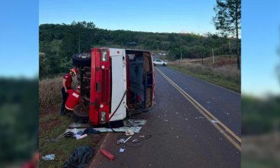 Hubo 30 heridos en Campo Ramón por despiste de un colectivo con religiosos