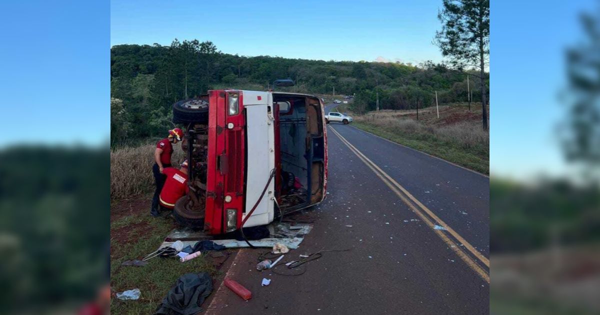 Hubo 30 heridos en Campo Ramón por despiste de un colectivo con religiosos