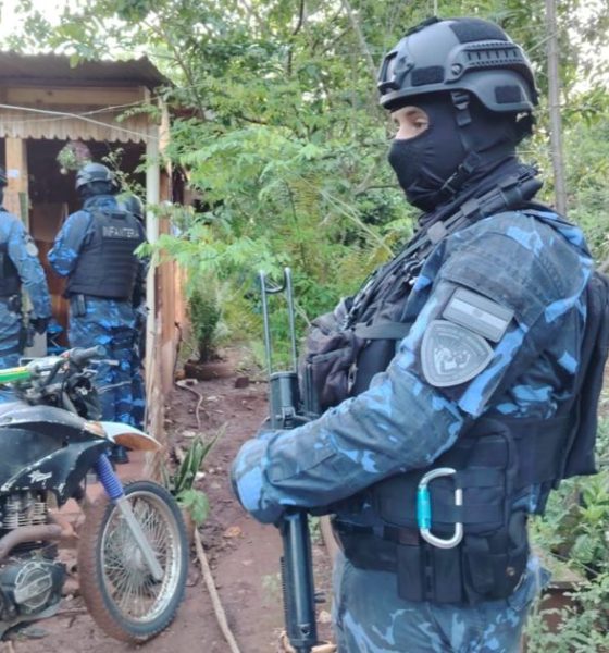Tenía domiciliaria, atacó a tiros a vecinos y encontraron droga en su casa