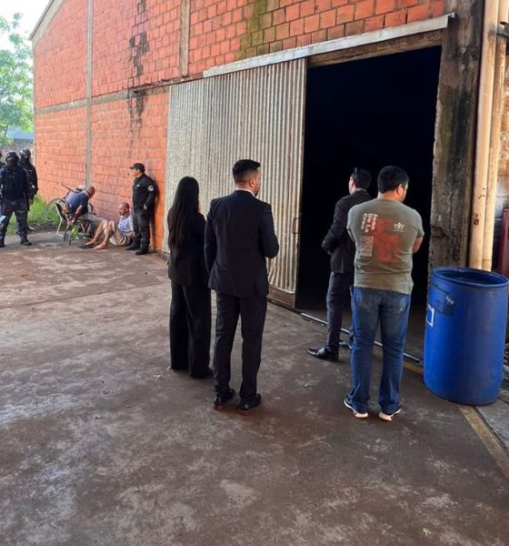 Rescatan niña de 12 años en una fábrica abandonada y detienen a tres hombres