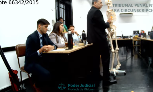 forense guirula costillas