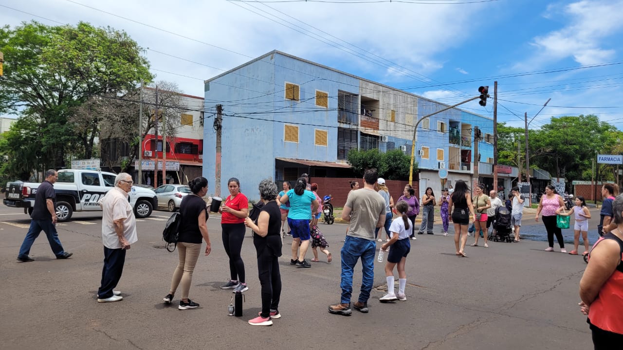 Protesta en las calles de Villa Cabello: "Estamos cansados de la inseguridad"