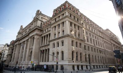 reyes destitución corte