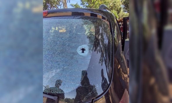 motociclistas balearon un vehículo ruta 17