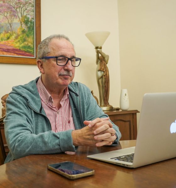 El gobernador Passalacqua se congeló el sueldo hasta el 31 de diciembre