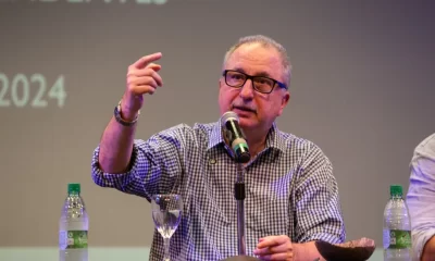 El gobernador Passalacqua se congeló el sueldo hasta el 31 de diciembre