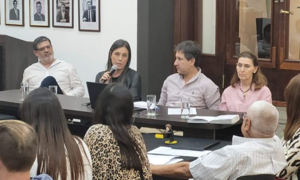 Eprac reconoce sobrefacturación por aire en cañerías e insta a denunciar