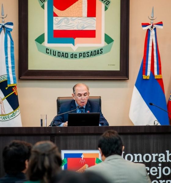 Stelatto abrió sesiones del HCD: “A las ciudades nunca se les dio tan poco”