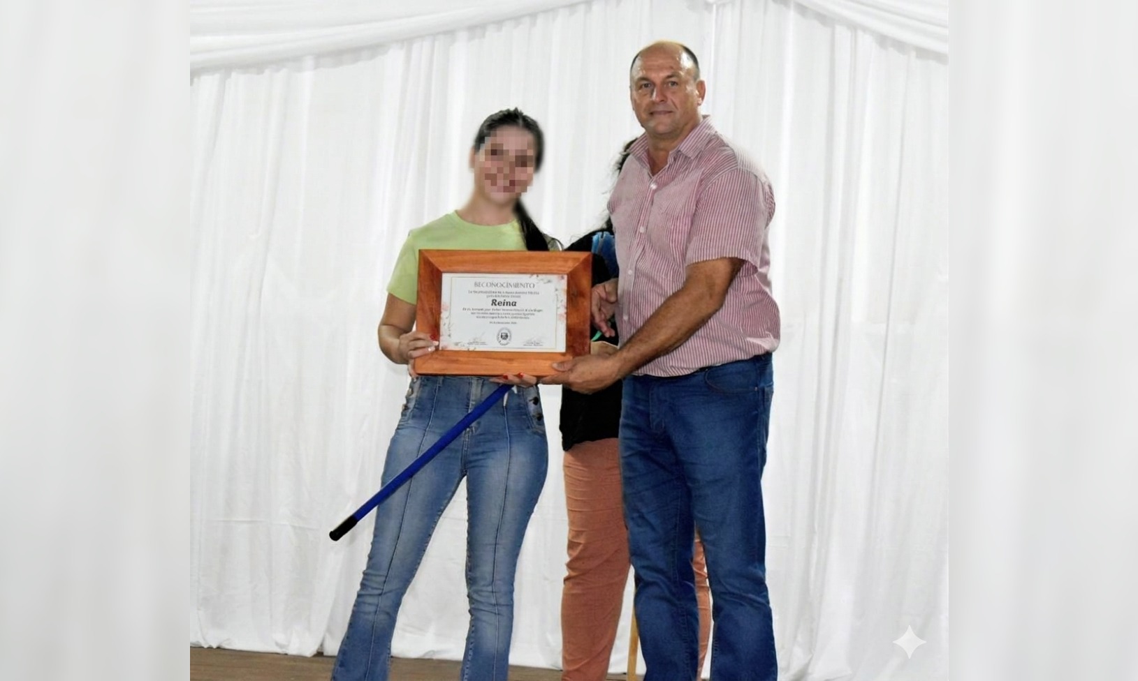 día de la mujer aurora