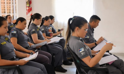policías becas estudio
