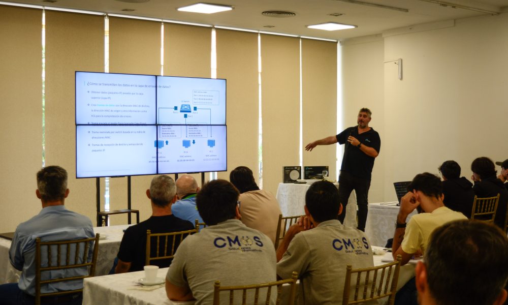 Capacitación de TP-Link en Posadas con Barrios Computación