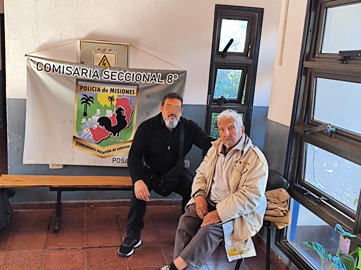 Anciano que apareció desorientado ya se encuentra con su familia