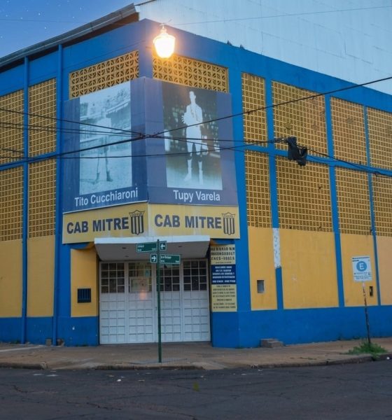 mitre básquet