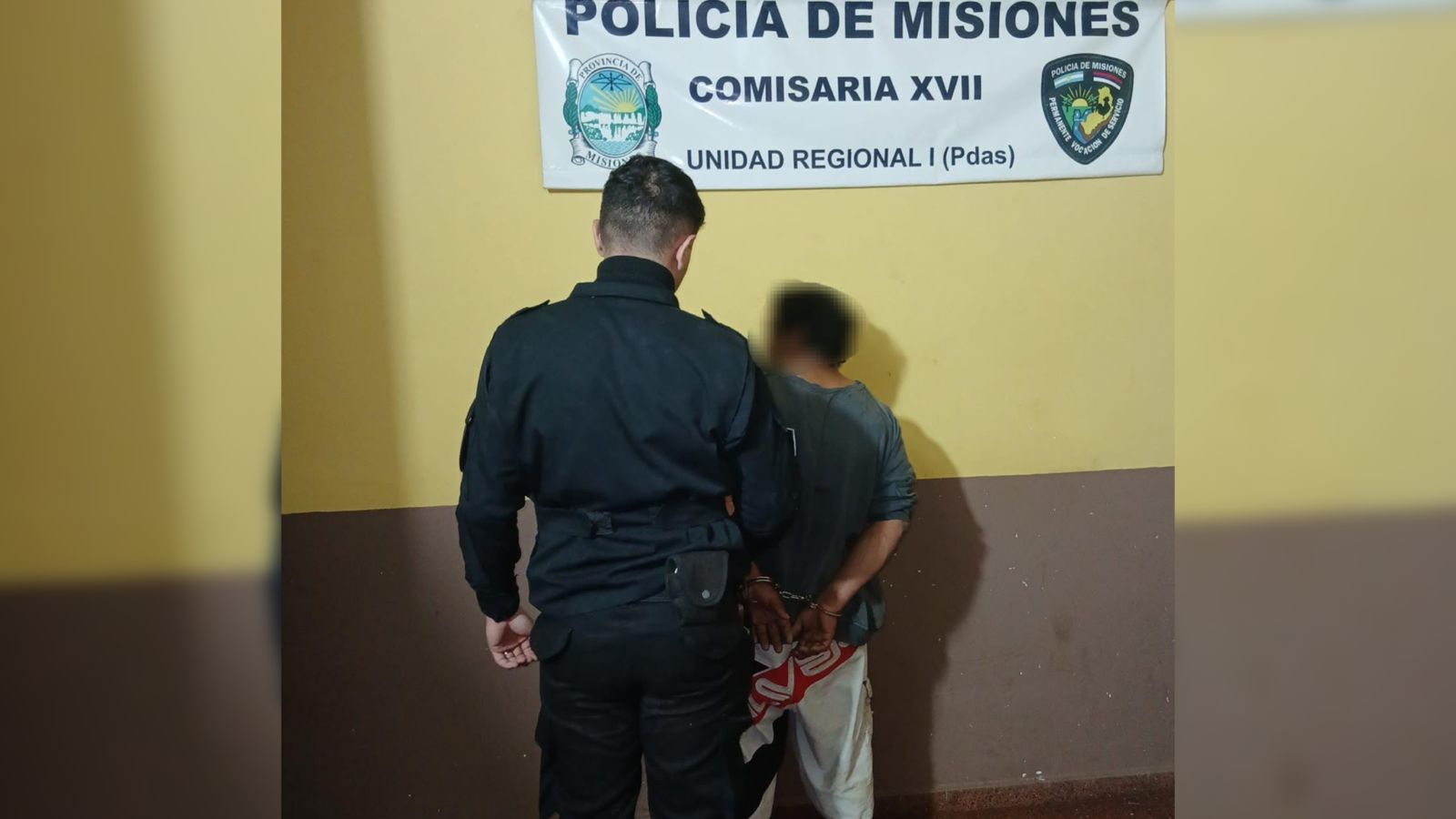 Amenazó con matar a martillazos a su novia, mordió a un policía y fue preso
