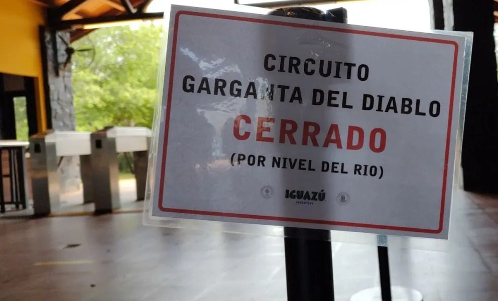 Garganta del Diablo cerrada preventivamente por crecida del río Iguazú