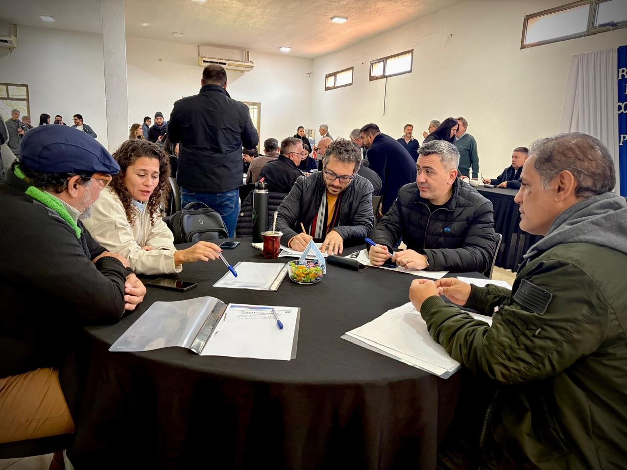 Reunión de Gabinete con intendentes del norte revela nuevo bloque legislativo imagen-9
