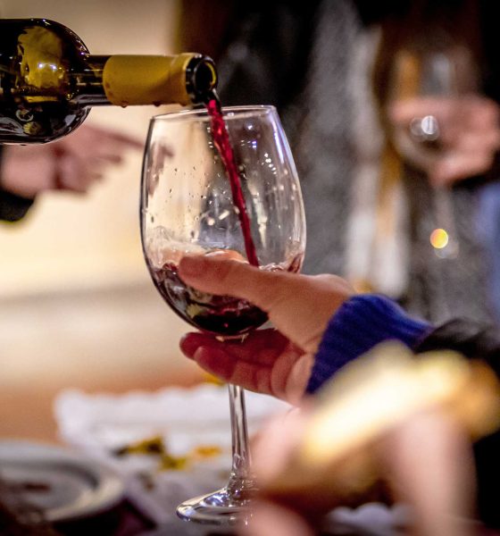 Posadas tendrá dos noches de vino, vinilos y música en vivo en el shopping