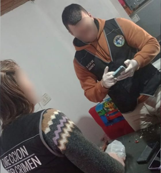 Hallaron el celular del comisario prófugo por abuso y buscan más pistas