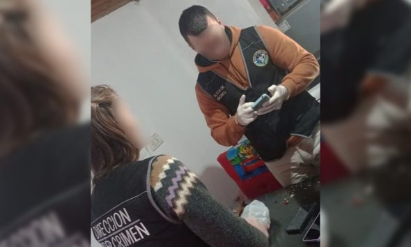 Hallaron el celular del comisario prófugo por abuso y buscan más pistas